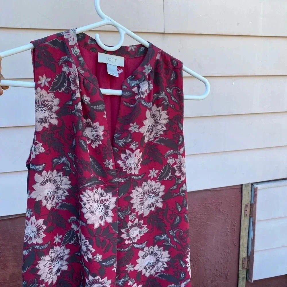 LOFT Outlet Burgundy Floral Sleeveless Dress V Neck Lined XS Perfect Condition - Picture 8 of 8